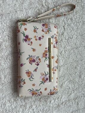 Steve Madden Floral Wallet